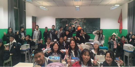 青春筑夢傳薪火，歲月留香育棟梁——21級地理科學2班王靈藝教學演示用品賞析
